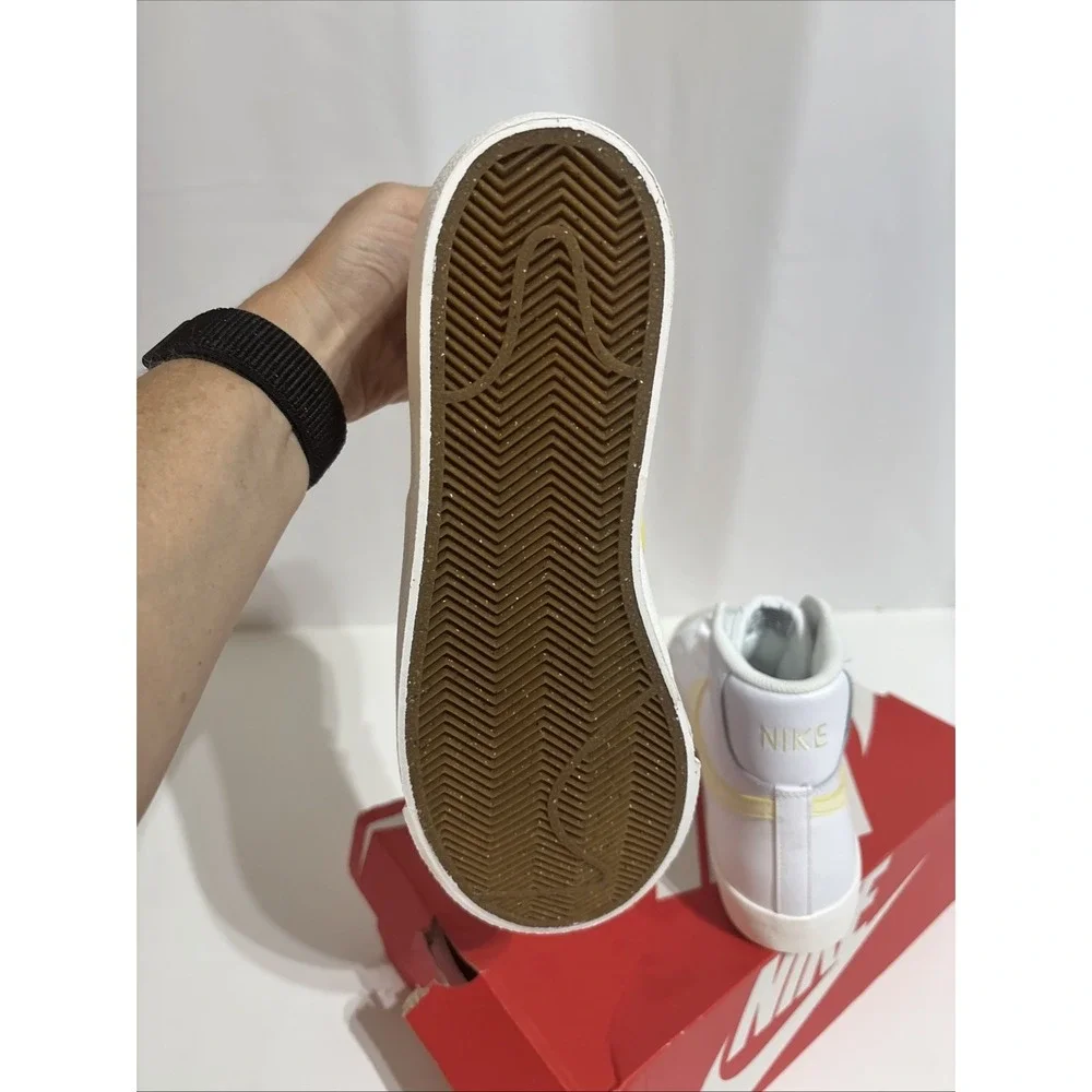 Nike product pair